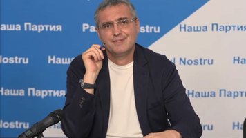 Reprezentanți PAS, surprinși înlocuind ziarele Partidului Nostru cu materialele lor agitaționale. Incident în raionul Șoldănești, cu implicarea lui Radu Marian