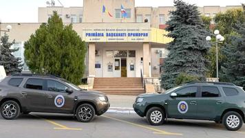 Doi viceprimari din Comrat, cercetați de CNA pentru abuz de serviciu. Unul dintre ei, reținut pentru 72 de ore