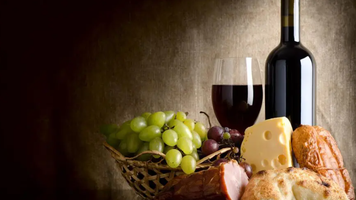 Gata cu „mulțumesc” sub formă de brânză sau vin?! Corupția cu produse perisabile nu se va mai ascunde sub „protocol”