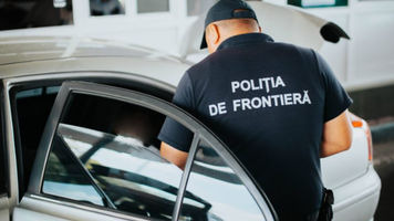 O femeie a fost amendată cu 25.000 de lei pentru dare de mită