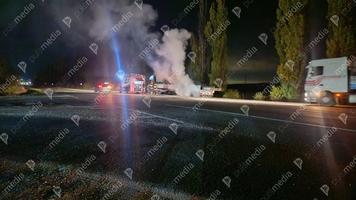 (VIDEO) Remorca unui camion încărcat cu metal a luat foc, la Anenii Noi