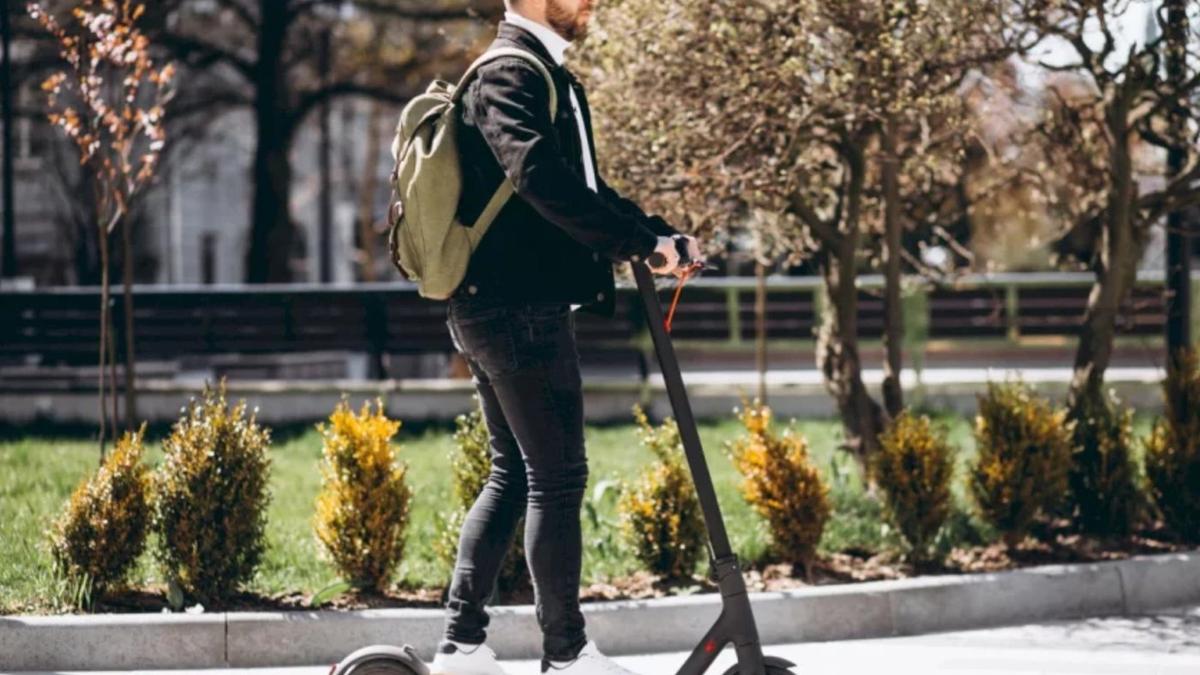 Noi reguli în centrul Bruxelles-ului: biciclete și trotinete interzise după ora 11:00