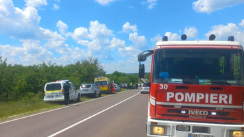 Adolescentă descarcerată după un accident în raionul Ialoveni