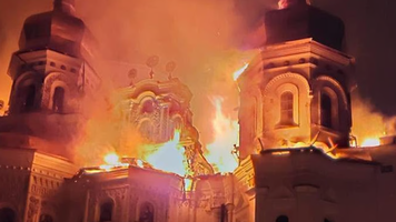 incendiu la Lavra Pecerska
