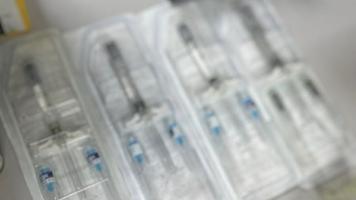 Lot comercial de produse utilizate în medicina estetică, depistat la Leușeni