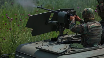 Echipamentele militare care nu mai sunt folosite vor putea fi vândute. Parlamentul a adoptat legea