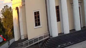 (VIDEO) Jaf la ușa Catedralei din Chișinău. Prejudiciul – 3000 de lei. Cine este făptașul
