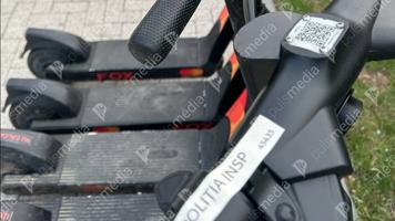 Nou accident grav cu implicare trotinetelor electrice în Chișinău. Fiul unei actrițe a ajuns la spital, iar făptașul a dat bir cu fugiții
