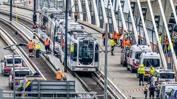 Cincisprezece răniţi la Rotterdam, într-o coliziune între două tramvaie pe Podul Erasmus