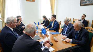 vicepremierul Mihai Popșoi, în discuții la Kiev cu președintele Volodimir Zelenski