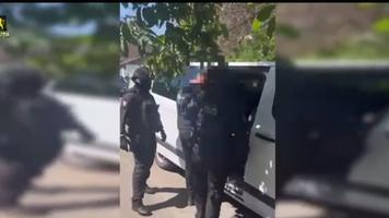 (VIDEO) 12 kg de droguri și doi ucraineni reținuți în urma unei operațiuni a Poliției Capitalei