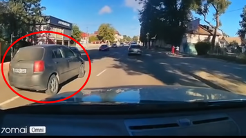 Șofer surprins conducând agresiv