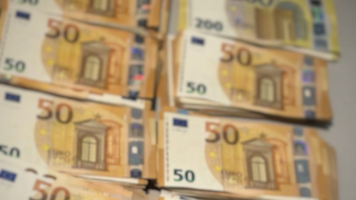 euro nedeclarați