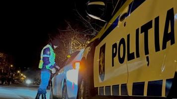 Doi angajați INSP, reținuți de procurorii din Bălți. (SURSE) S-ar fi făcut că „nu au văzut” zeci de anvelope furate pentru 50 de euro