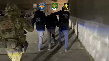 (VIDEO) Până la 10 ani de închisoare într-un dosar de migrație ilegală. Doi nepalezi le-ar fi promis trecerea peste Prut, dar i-ar fi dus într-o carieră și atacat