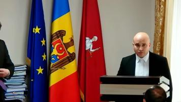 Un procuror, respins anterior de Maia Sandu, a depus jurământul pentru funcția de magistrat la Judecătoria Strășeni