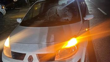 (VIDEO) Un bărbat a fost spulberat mortal de un automobil, la Sîngera